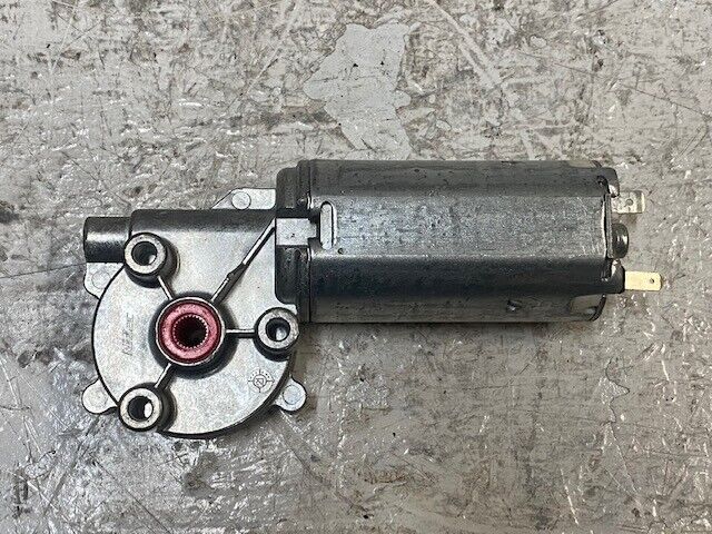 Nidec Worm Gear Motor 404.15V 33 2253 2000 24V 211214G