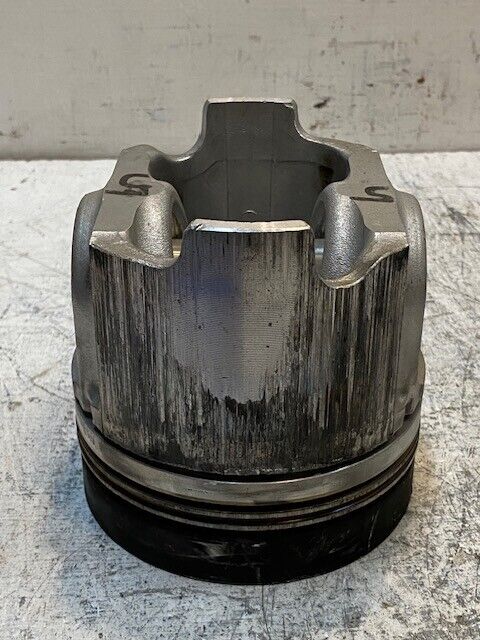 Piston 9Y4004 | 5-1/4" Dia. 5-3/8" Tall