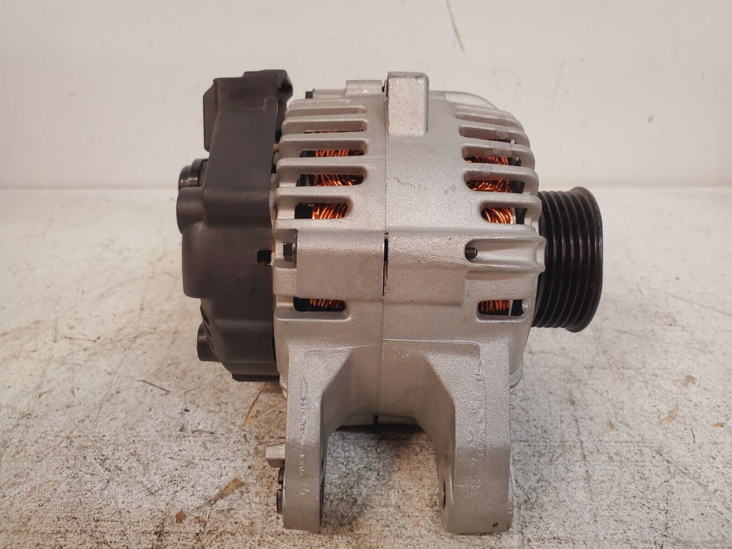 Valeo Remanufactured Alternator 37300-37400-RM