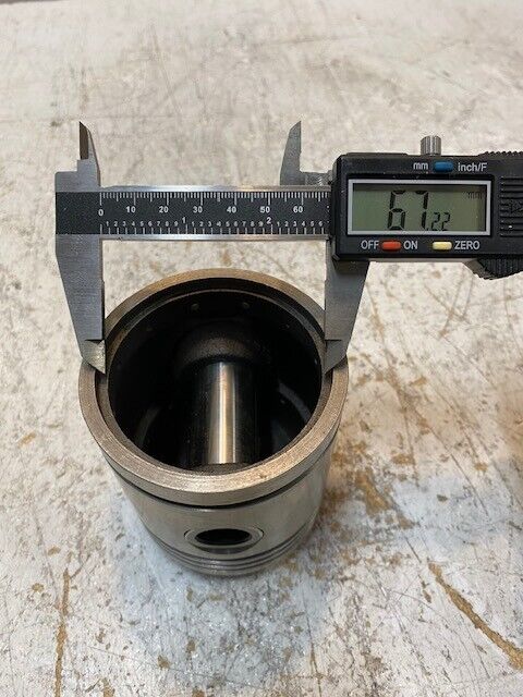 Piston Cylinder 4" Tall 3-1/4" OD 17mm Pin Bore