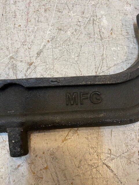 Vestal MFG 1" Cast Iron Water Meter Yoke Bar 15" Long w/ 1 Notch