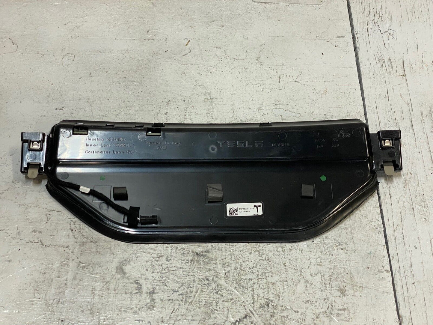 Tesla Model Y Rear Liftgate Windshield Light CHMSL 2020-2021 | 1495819-00-F