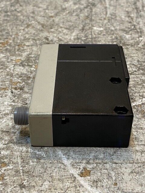 TELEMECANIQUE Photoelectric Detector Sensor XUJ-T03531D1