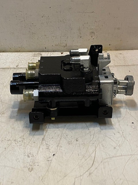 Hydraulic Valve 871400262 | 0705