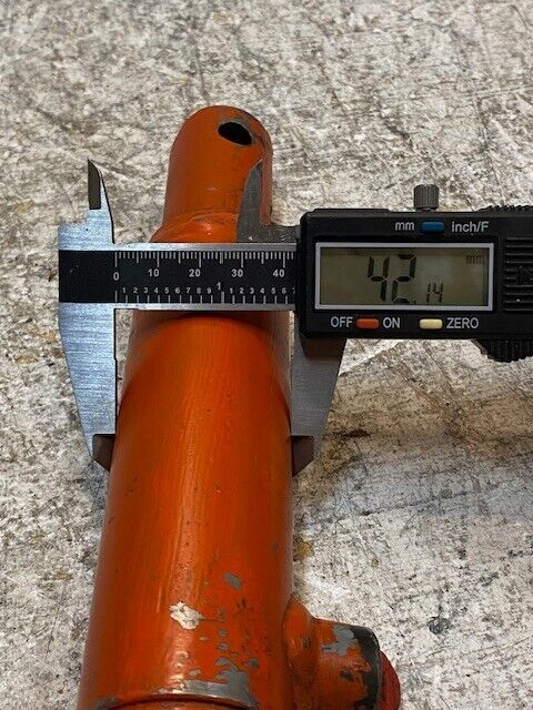 Hydraulic Cylinder Orange H3222 10" Long 11mm Bore 42mm OD 10mm Bore 32mm End