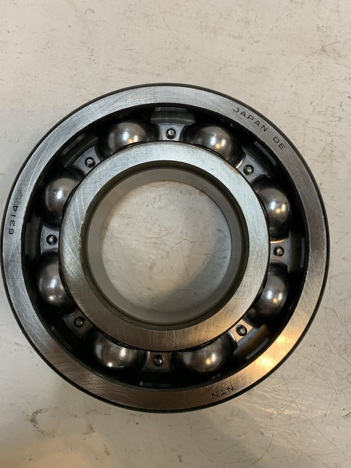 NTN 6314 Single Row Deep Groove Ball Bearing 70mm ID, 150mm OD, 35mm Wide