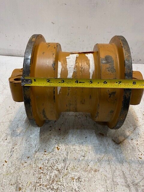 CNH Sinlge Flange Track Roller R33571 | 1535 | 7-3/4" Track Width 20mm Bore