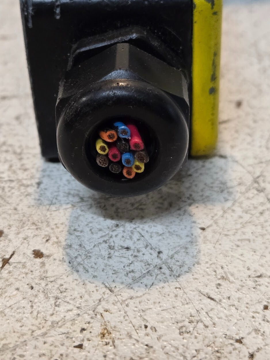 SICK i 1001 6021016 Safety Switch with iE 1000 SK1 Safety Key | 0210 0247