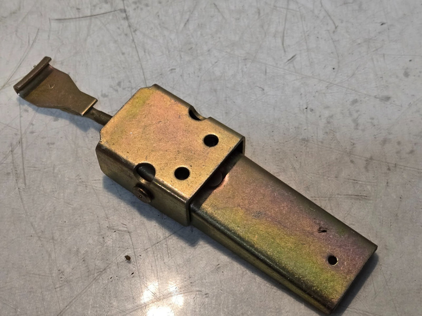 7 Quantity of GM Electromotive 1-08498896 Latches | 5" x 2" x 1" (7 Quantity)