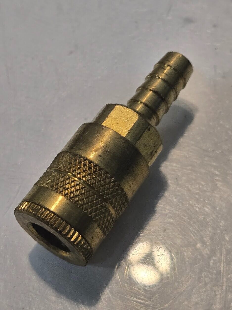 6 Quantity of 1/4" Quick Connect Fittings with 3/8" Barb Hose End (6 Quantity)