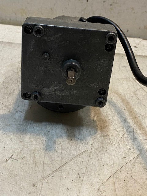 Servo Electric Gear Motor 6-1/2" Long 3" Wide 3-3/4" Tall 8mm Shaft 77mm OD