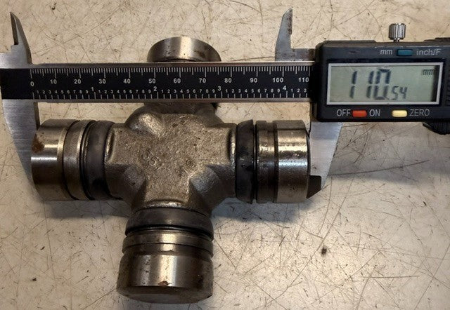 Precision Universal Joint 374 Driveline Steel Automotive Parts Component