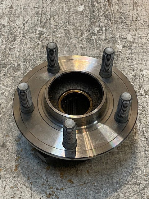 ILJIN Brake Axle Hub & Bearing Assembly IDJ3B 04779572AB