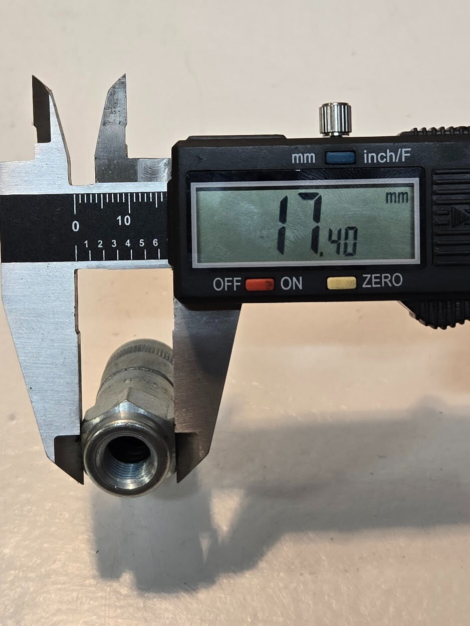 8 Quantity of Alemite 6304-B 1/8" FNPT Hydraulic Couplers MS 24207-2 (8 Qty)