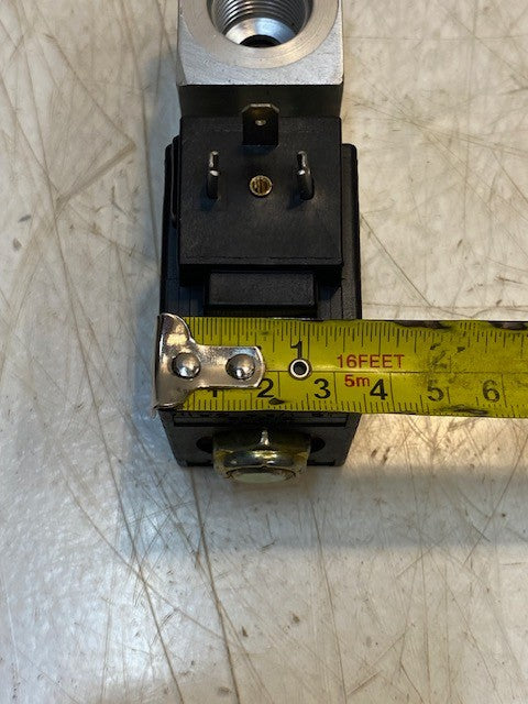 Parker B10-2-A8T Hydraulic Cartridge Valve Base & Solenoid Coil SIOLD 12VDC 20W
