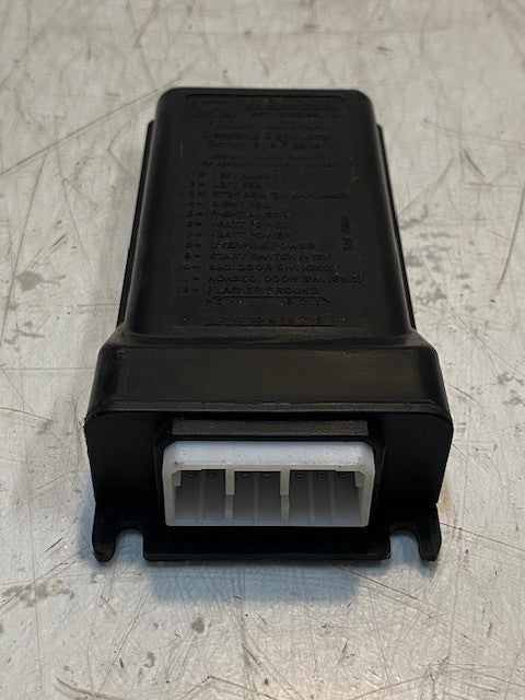 Weldon 7000-1000-00 Electronic Eight-Lamp School Bus Flasher 16A Max