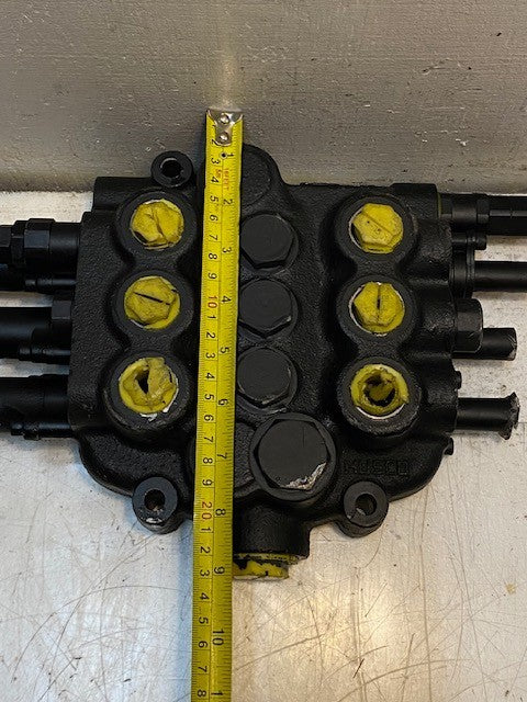 Husco Hydraulic Control Valve fits John Deere KV21485 | 9110C11A00 | E01E513