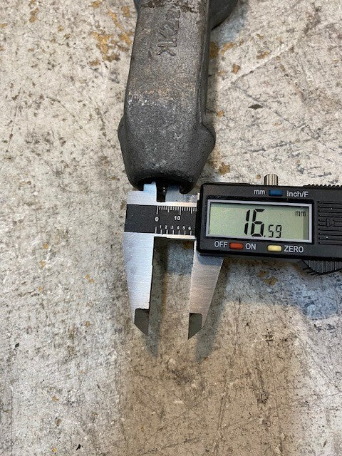 Clevis End CMI 6-1/2" Long 17mm Thread 24mm Bore