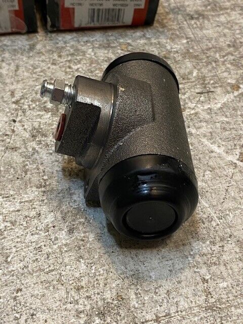 2 Quantity of Dorman First Stop Drum Brake Wheel Cylinders W37785 (2 Quantity)