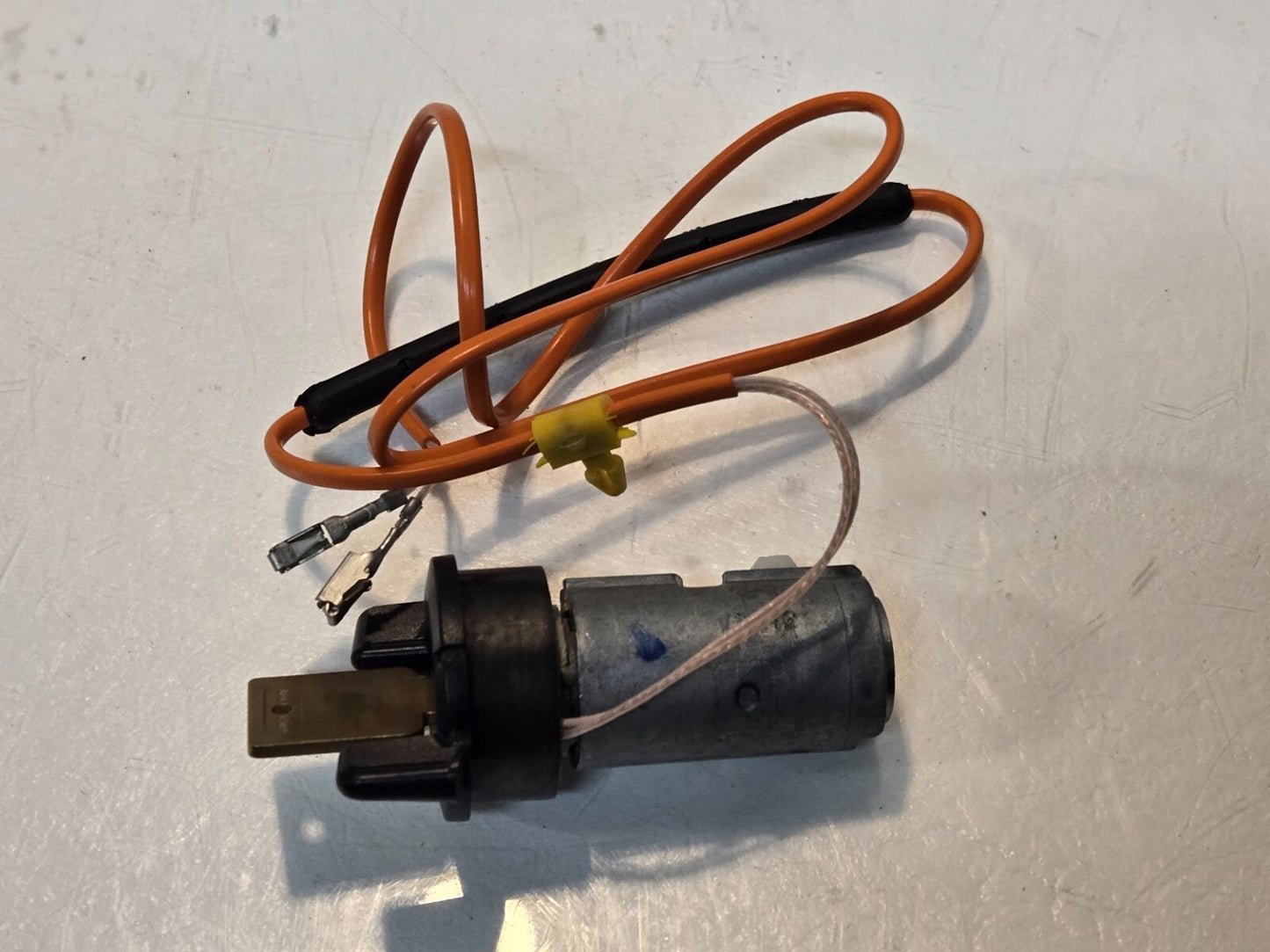 2 Quantity of Ignition Lock Cylinder 2142 for Chevy 1986-96 C4 Corvette (2 Qty)