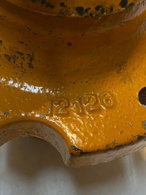 Hydraulic Motor 12126 | 9" L 6" W 37mm Hex Nut 11mm Bolt Holes