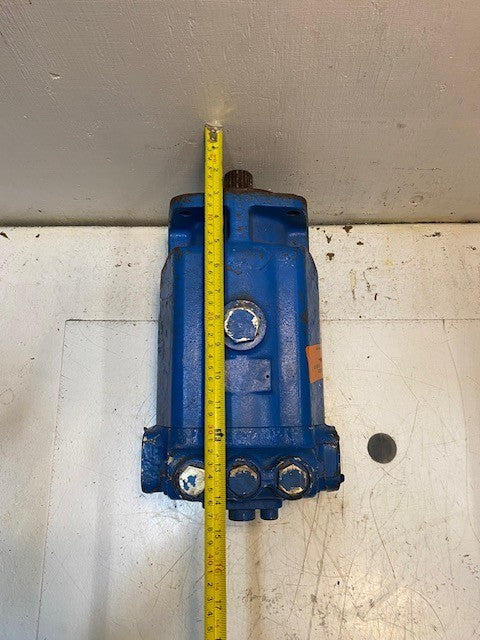Hydraulic Pump Motor 14-1/2" L 7-3/4" W 9" H 34mm 21-Spline 14mm Bolt Holes