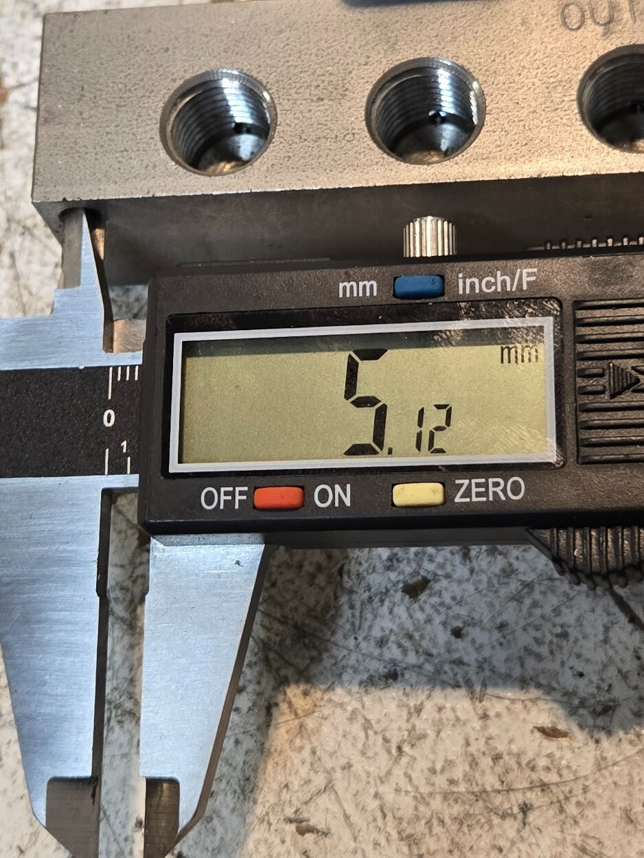 CFA Manifold Block and Solenoids 95-211N205-41 | 1/4" Pipe | 203 PSI | 24VAC 5W