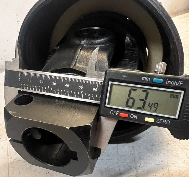 Weasler PTO Half-Shaft Driveline Assembly With a Protective Safety Guard