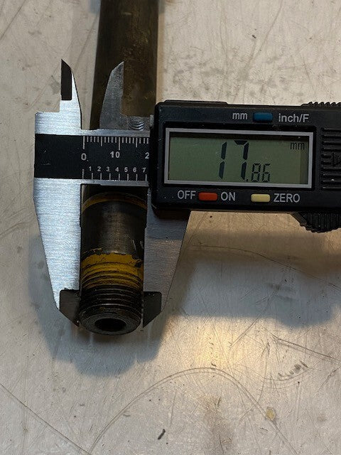 Fuel Injector 13" Long 18mm Thread 30mm OD 9mm Nose