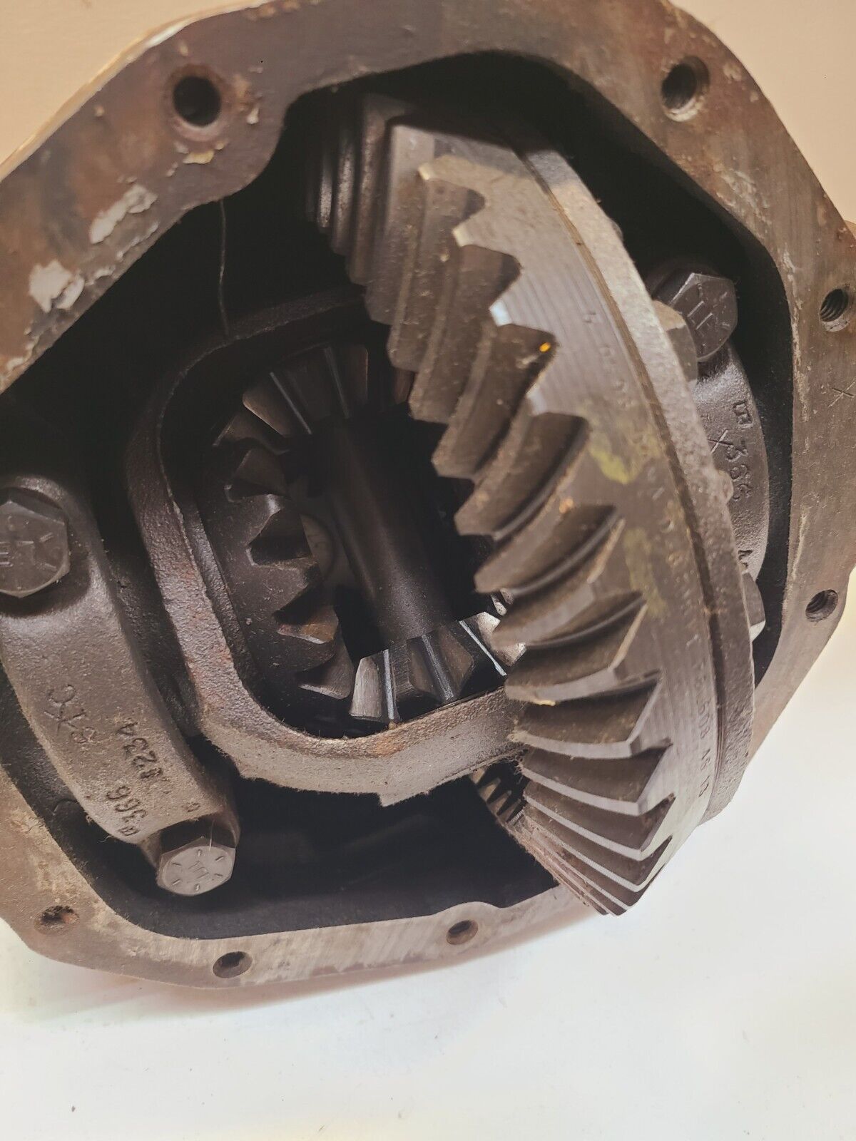 Ford Dana 50 Front Axle Housing 620598 | 3.55 Ratio