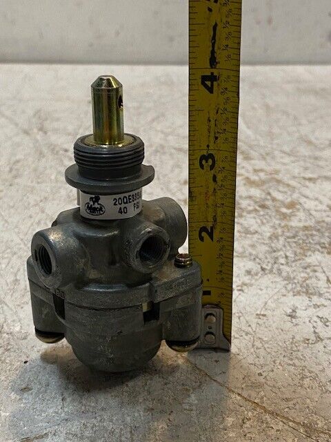 Mack 20QE3356 Control Valve 40Psi | 241832-B