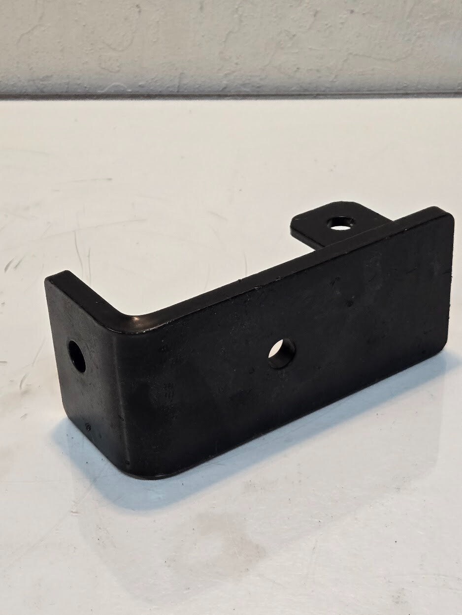 Roadmaster B666R Bracket for Sprinter Van | 6-1/4" x 2-3/4" x 2-1/2"