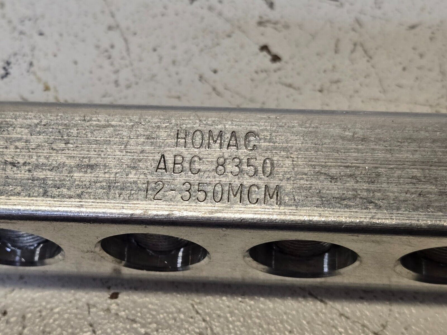 Homac ABC 8350 Set Screw Pedestal Connector 12-350MCM