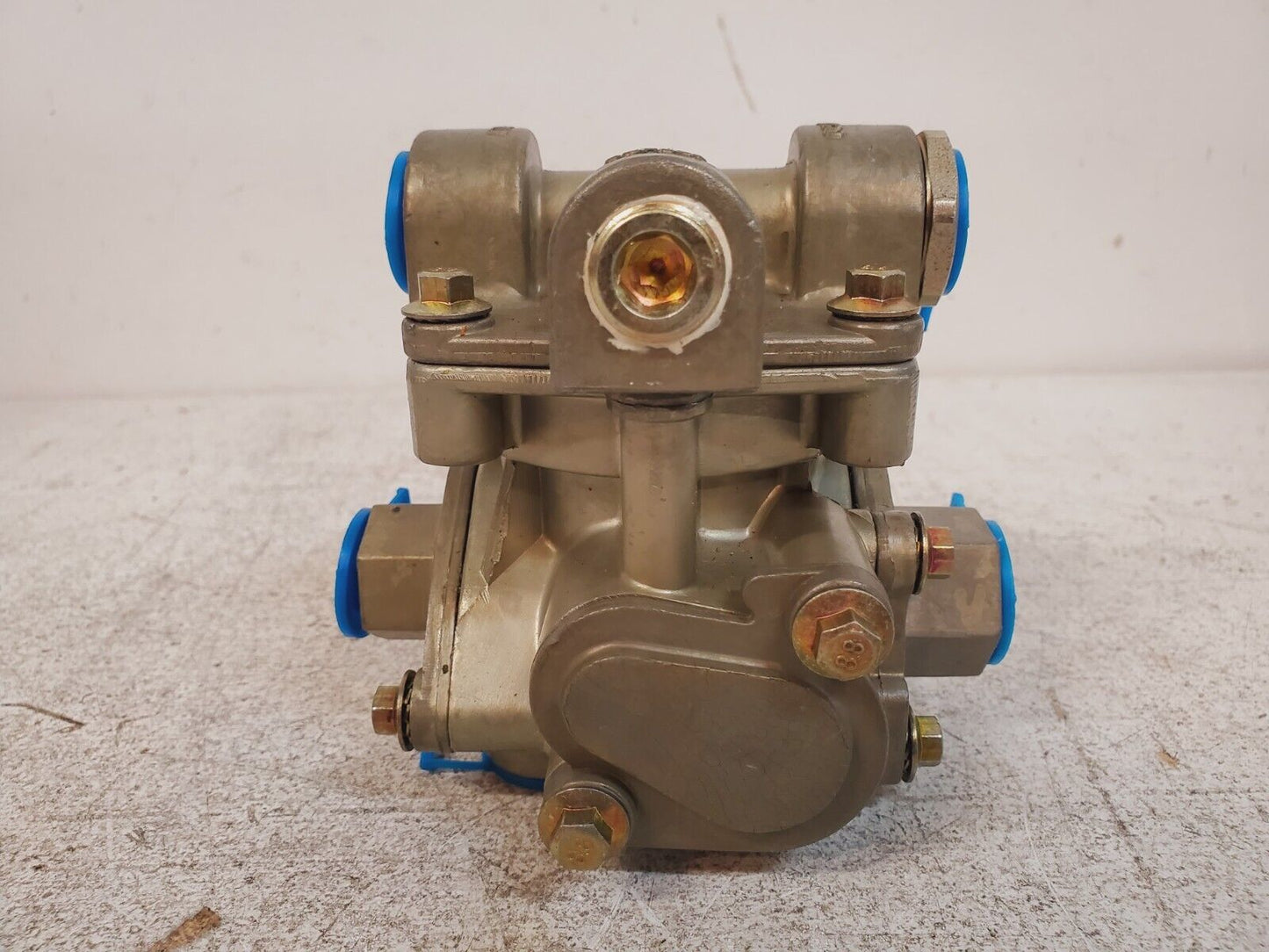 Heavy Duty Trailer Valve Type RT-4