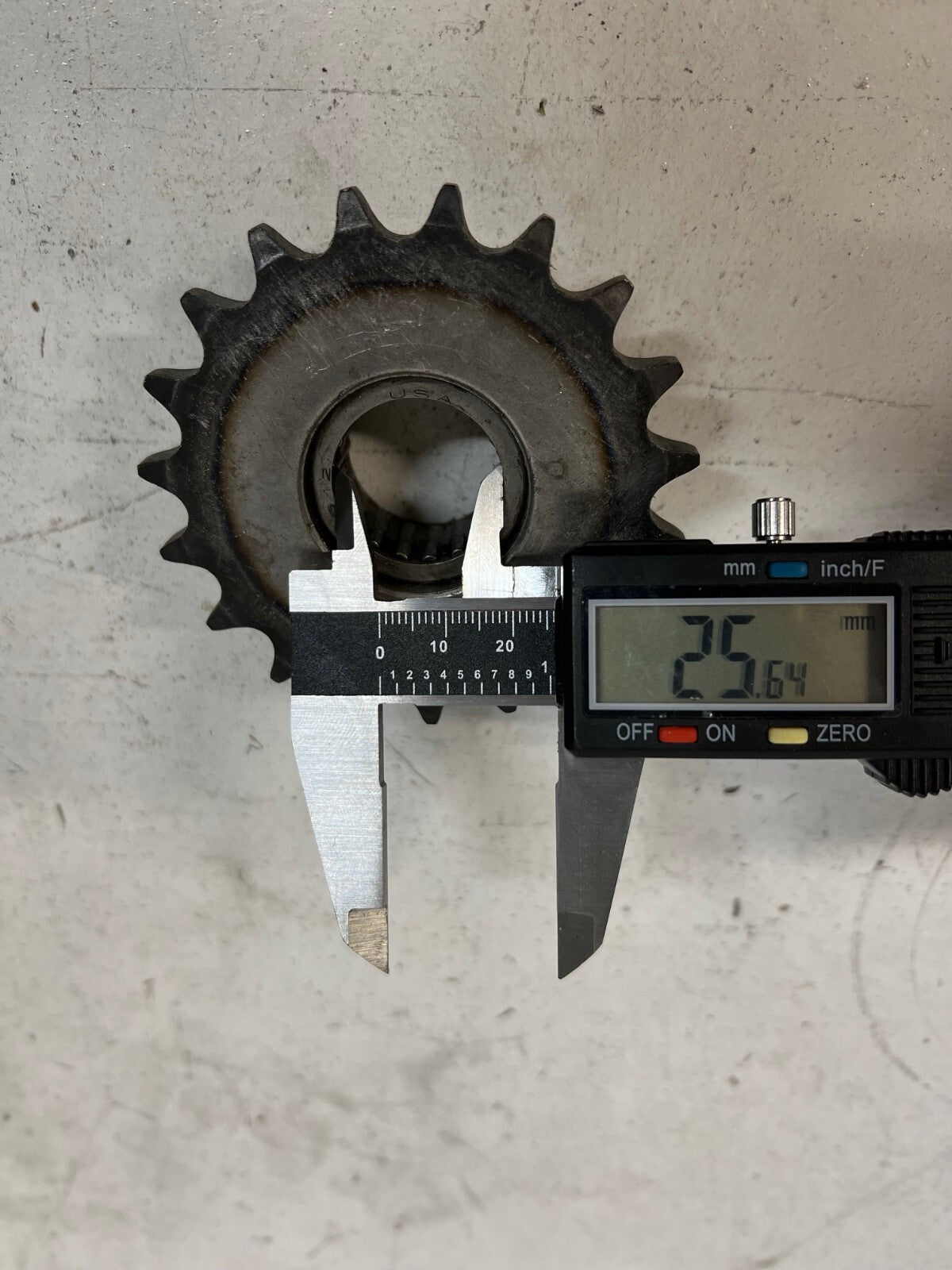 Browning HN40B19IDLER Chain Idler Sprocket