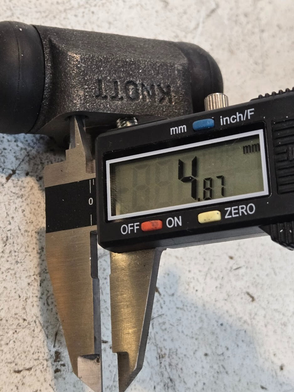 2 Quantity of Knott Brake Cylinders 27 1KN | 12 1KN (2 Quantity)