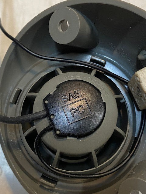3 QUANTITY OF INTERIOR DOME LIGHTS 4093-001, SAE PC, PA66-GF (3 QUANTITY)