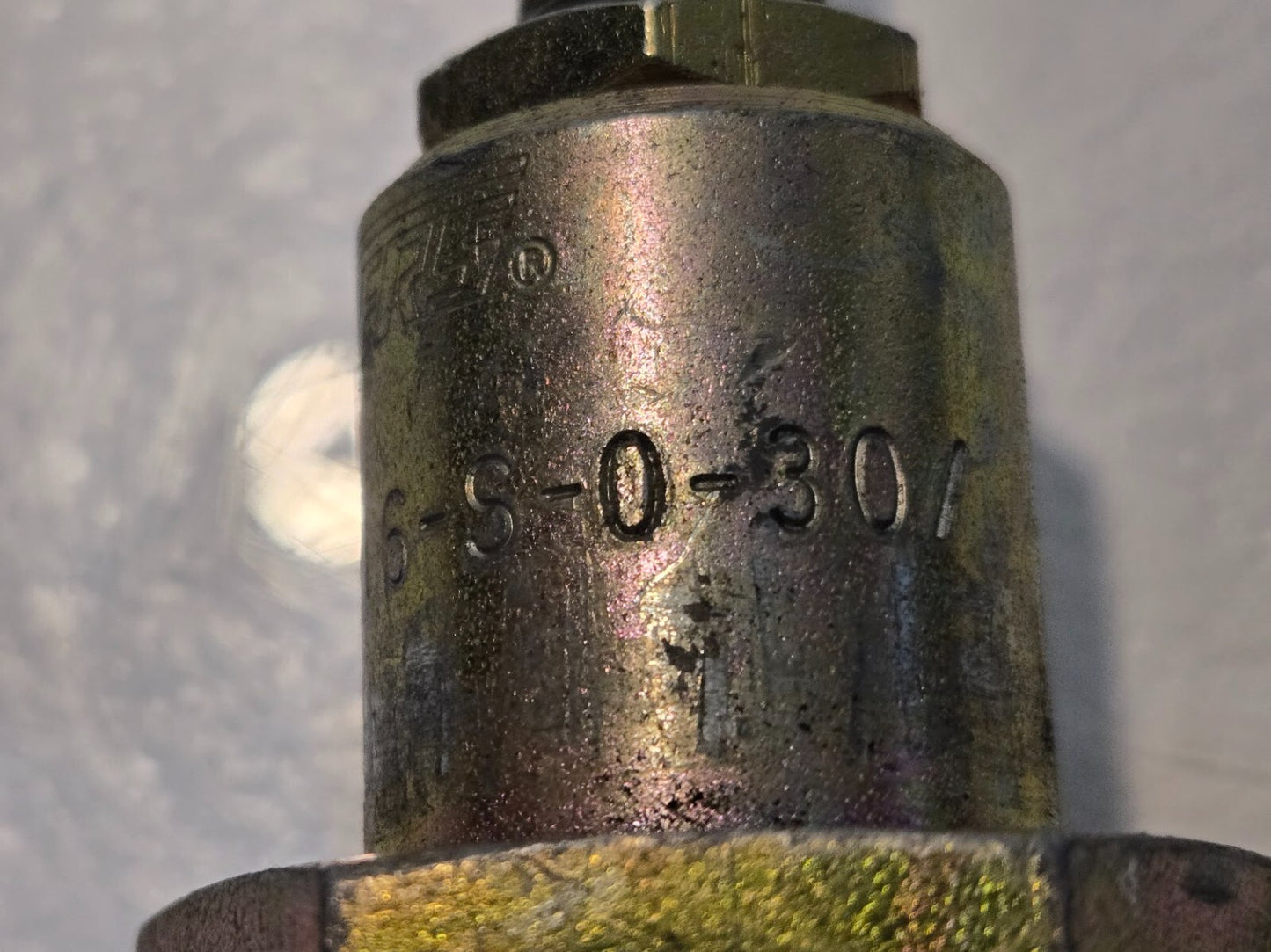Vickers RV5-16-S-0-30 Pilot Operated Relief Cartridge Valve 4-1/4" Long 19mm Hex