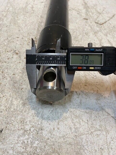 Hydraulic Cylinder 0811 | 18-1/2" Long 16mm Bore 38mm End 60mm OD