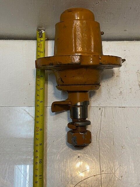 Hydraulic Motor 12126 | 9" L 6" W 37mm Hex Nut 11mm Bolt Holes