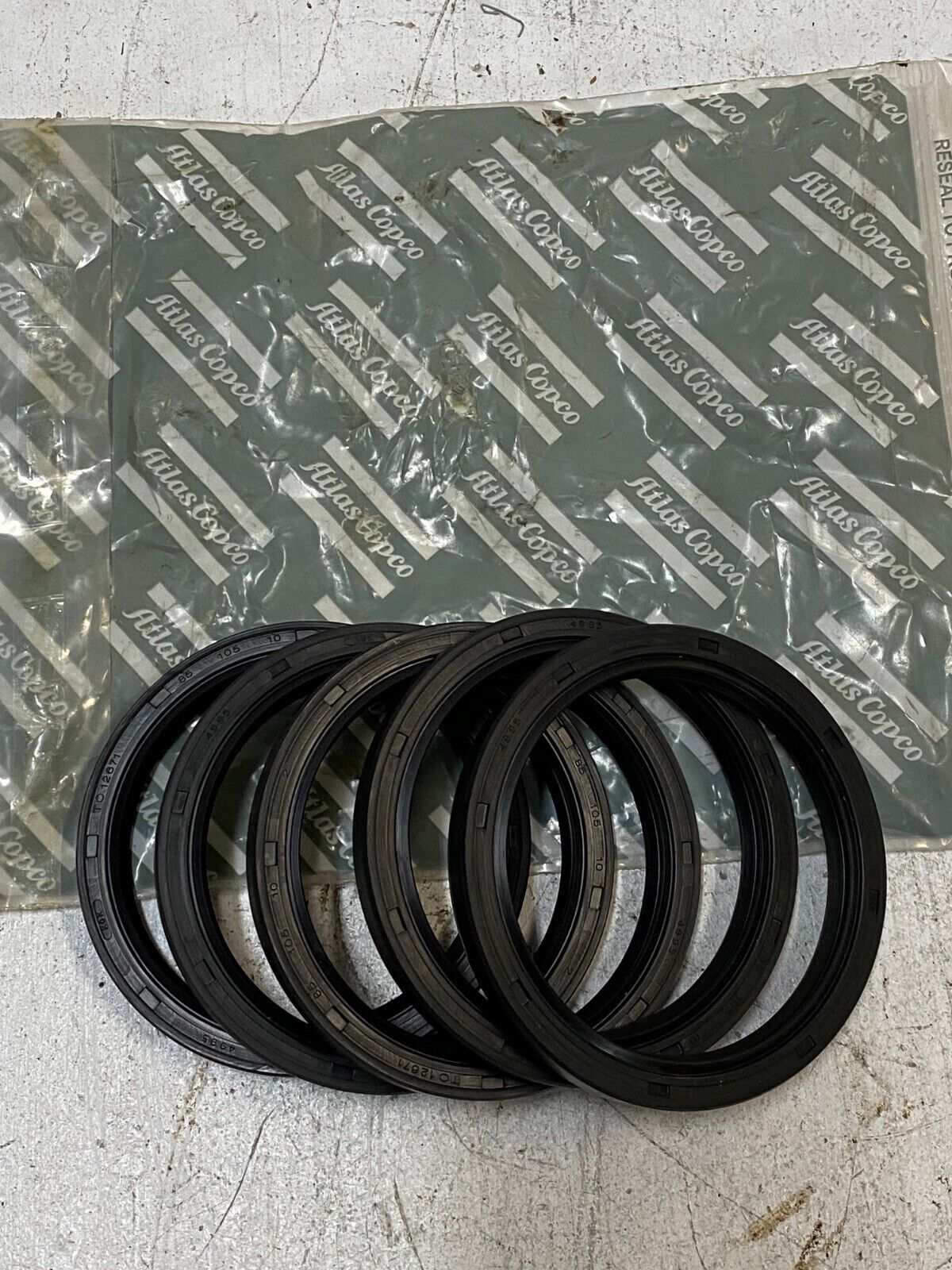 5 Qty of Atlas Copco Oil Seals TC12671 57633018 (5 Quantity)