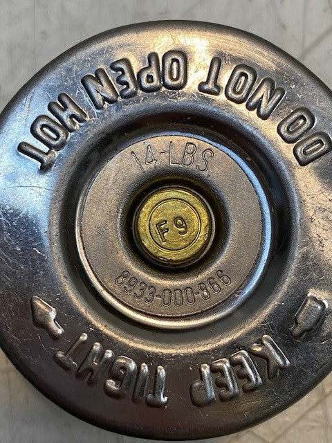6 Quantity of Radiator Caps 14lbs 8933-000-866 (6 Quantity)