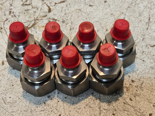 7 Quantity of Free Flow Grease Fittings with Vented Cap Body (7 Quantity)