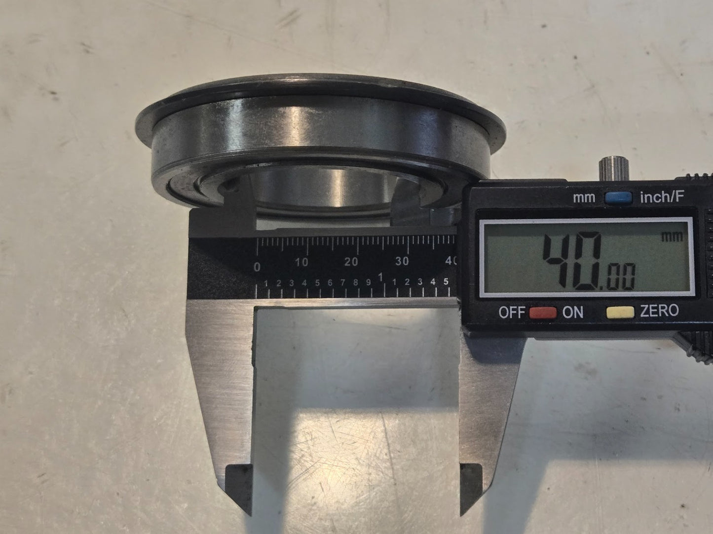 SST Snap Ring Ball Bearing 60082RSNRC3 | 68 mm OD x 40 mm Bore x 15 mm Wide