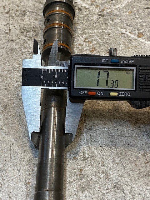 Billet Input Shaft 9-1/2" Long 31-Spline 25mm Thread 22-Spline 19mm Thread