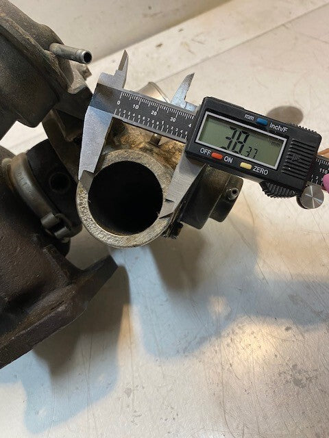 Volvo Turbocharger 49377-06251 | 8627990 | 77-11811-085 | 0410121