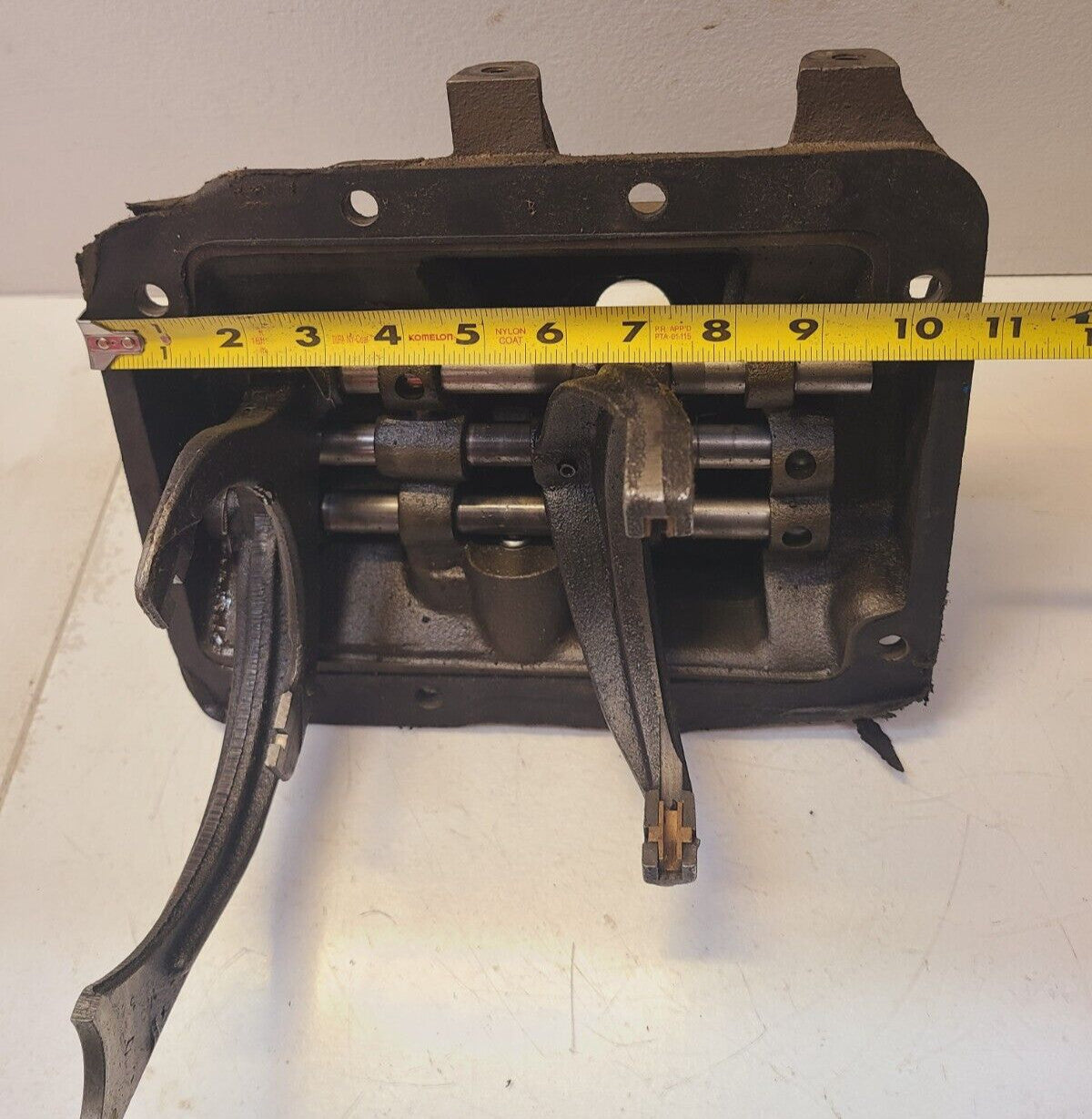 Eaton Shift Top Bar Housing S-A627 | C95737