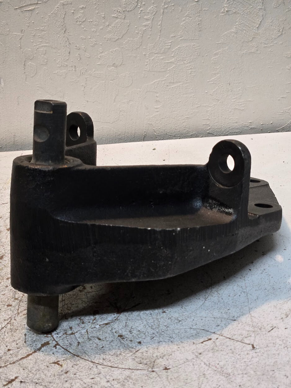 Front Spring Hanger Bracket 1658157C3 for International | 0214K | AD1