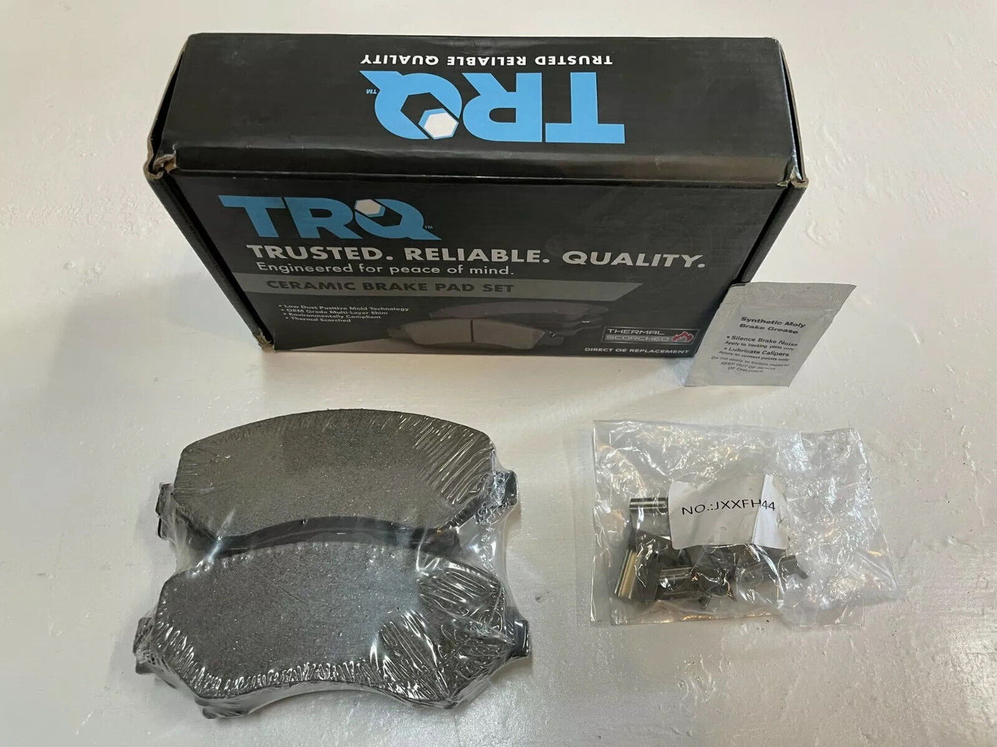 TRQ Ceramic Brake Pad Set BFA73101