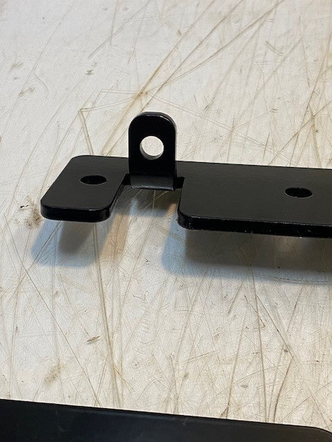 2 Qty of Paccar 639310 Suspension Bushing Brackets License Plate Brackets -2 Qty